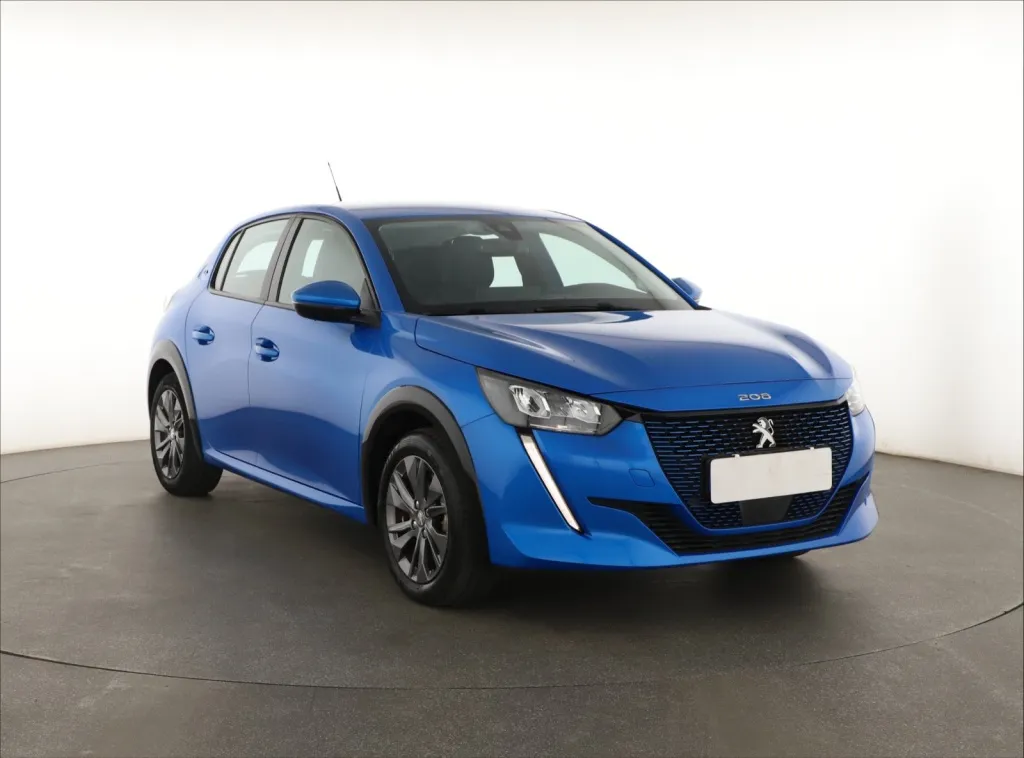 Peugeot e-208 — fotografie 1 z AAA AUTO