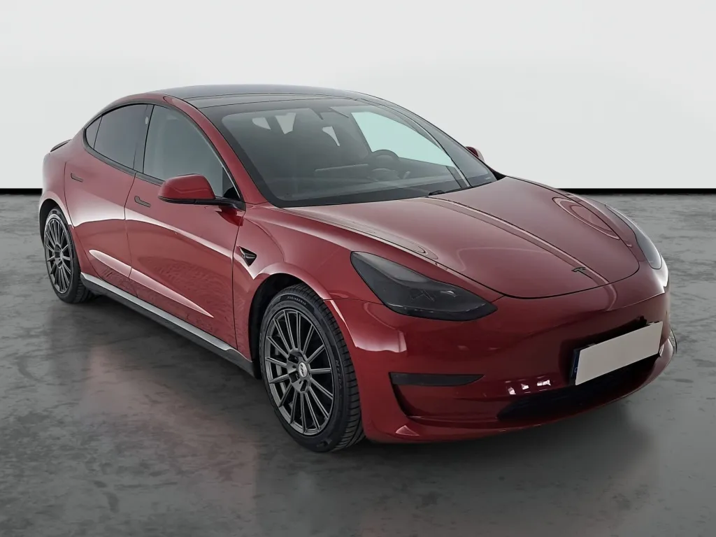 Tesla Model 3 — fotografie 1 z AAA AUTO