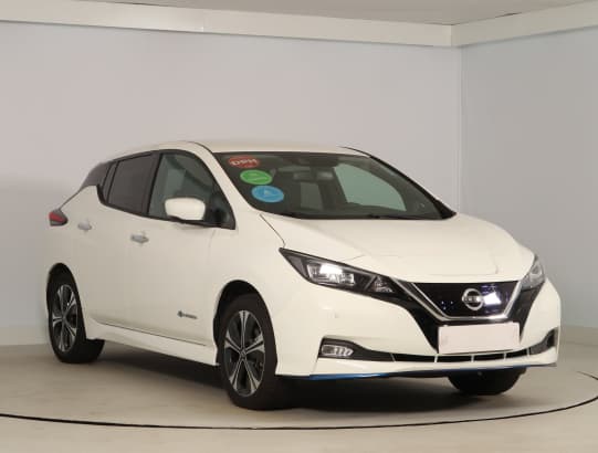 Nissan Leaf z nabídky AAA AUTO