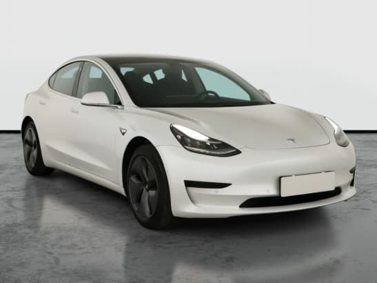 Tesla Model 3 z nabídky AAA AUTO