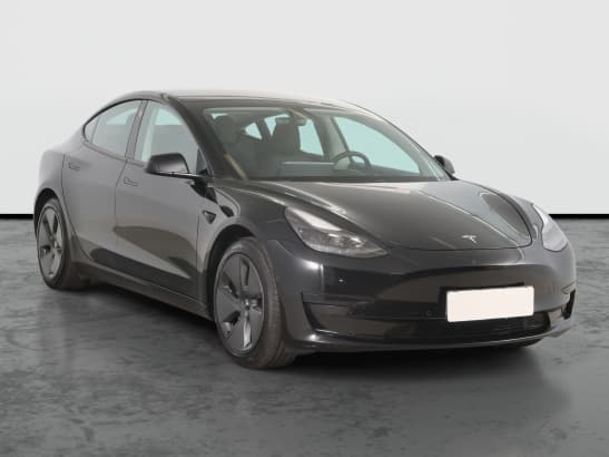 Tesla Model 3 z nabídky AAA AUTO