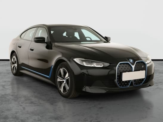 BMW i4 z nabídky AAA AUTO