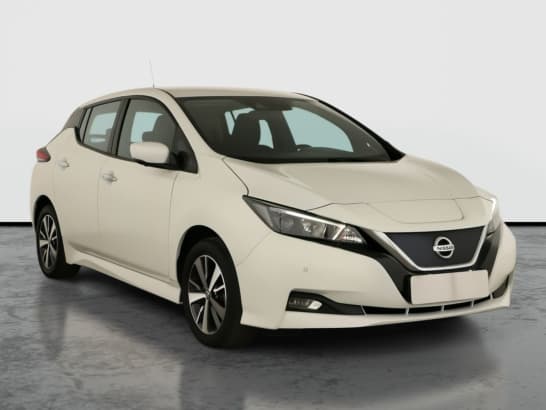 Nissan Leaf z nabídky AAA AUTO
