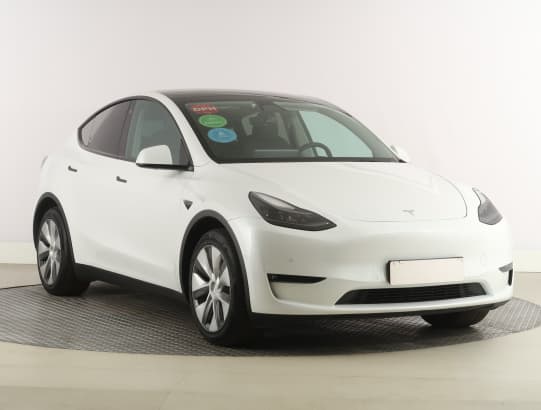 Tesla Model Y z nabídky AAA AUTO