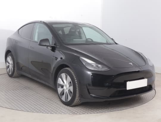 Tesla Model Y z nabídky AAA AUTO