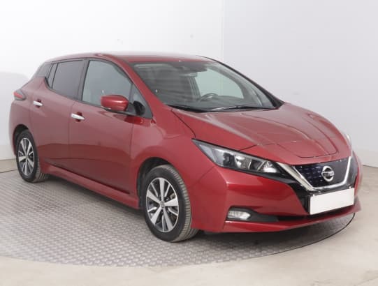 Nissan Leaf z nabídky AAA AUTO