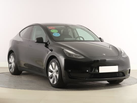 Tesla Model Y z nabídky AAA AUTO