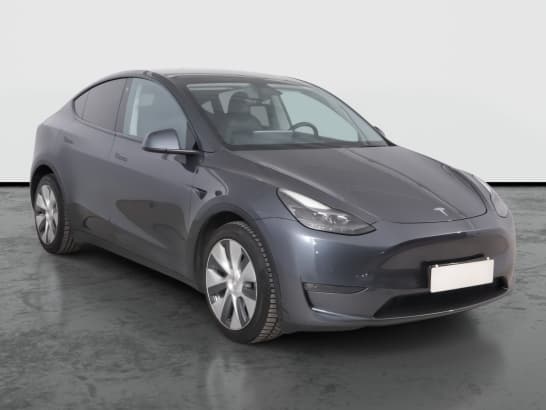 Tesla Model Y z nabídky AAA AUTO