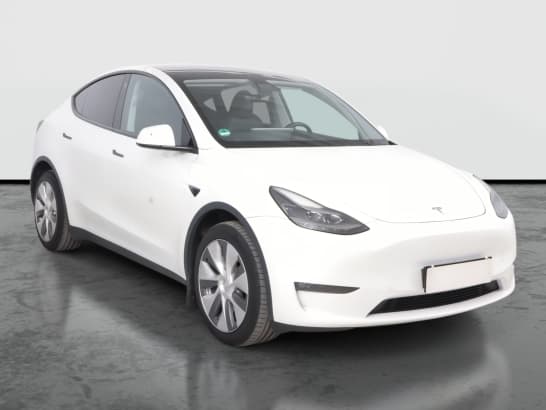 Tesla Model Y z nabídky AAA AUTO