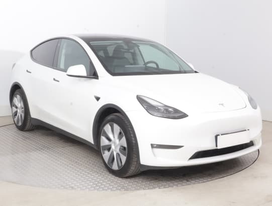 Tesla Model Y z nabídky AAA AUTO