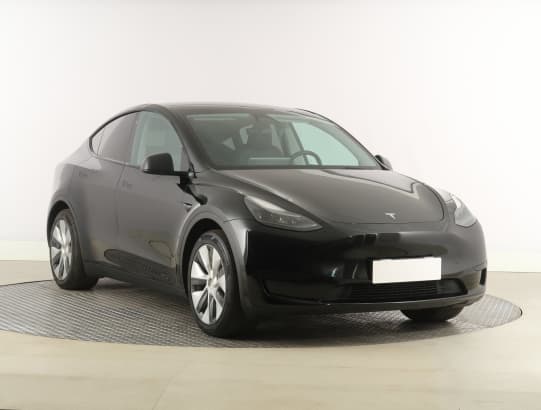 Tesla Model Y z nabídky AAA AUTO