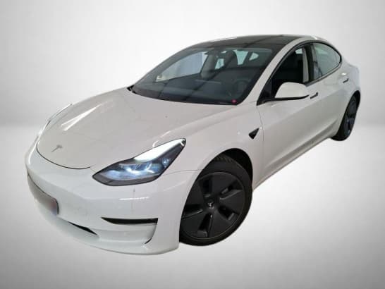 Tesla Model 3 z nabídky AAA AUTO