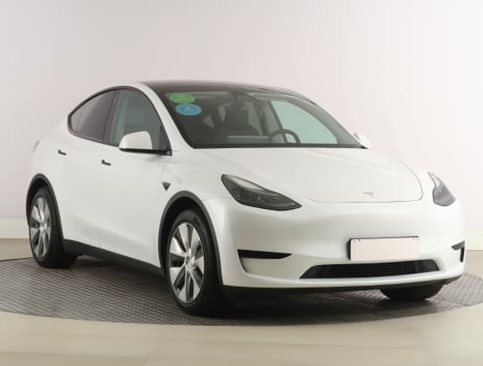 Tesla Model Y z nabídky AAA AUTO
