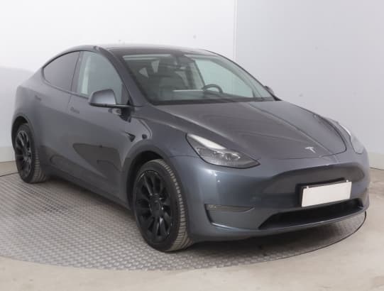 Tesla Model Y z nabídky AAA AUTO