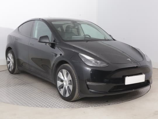 Tesla Model Y z nabídky AAA AUTO