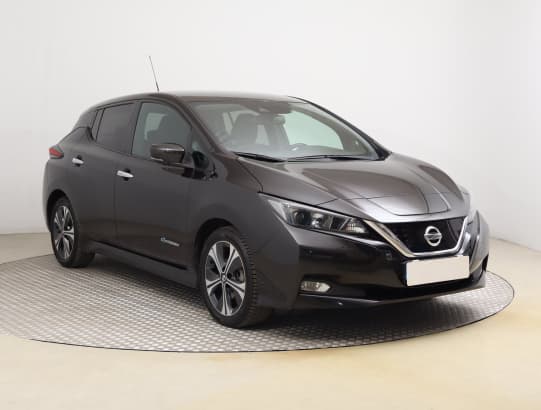 Nissan Leaf z nabídky AAA AUTO