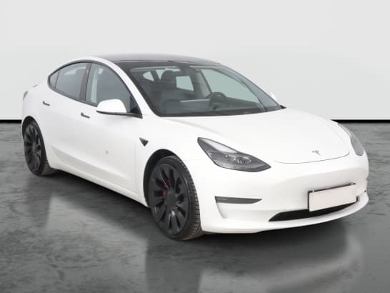 Tesla Model 3 z nabídky AAA AUTO