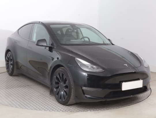 Tesla Model Y z nabídky AAA AUTO