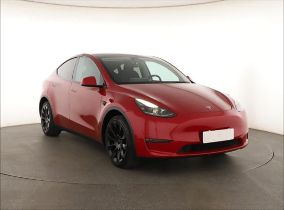 Tesla Model Y z nabídky AAA AUTO