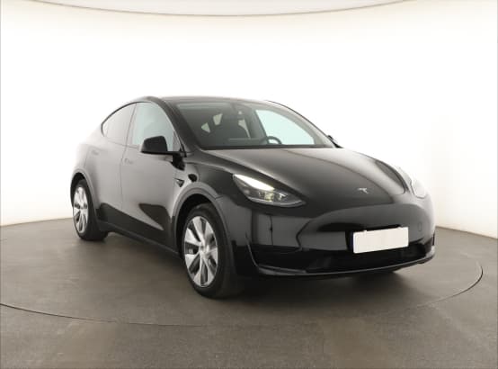 Tesla Model Y z nabídky AAA AUTO