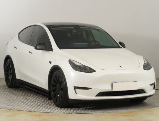 Tesla Model Y z nabídky AAA AUTO