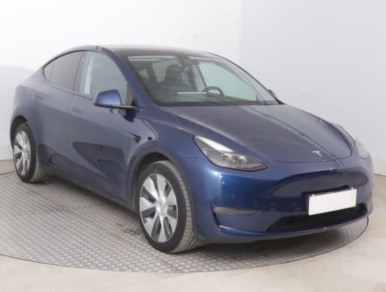 Tesla Model Y z nabídky AAA AUTO