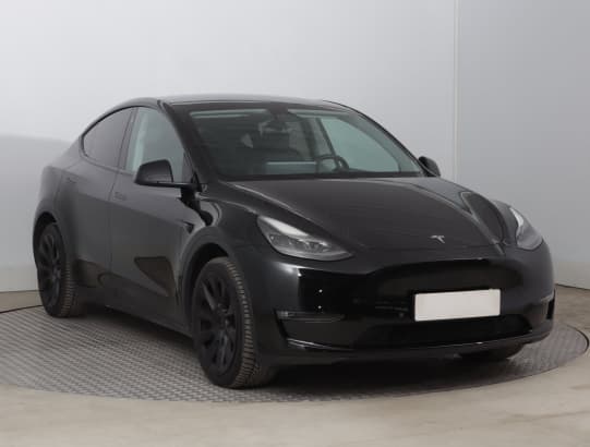 Tesla Model Y z nabídky AAA AUTO