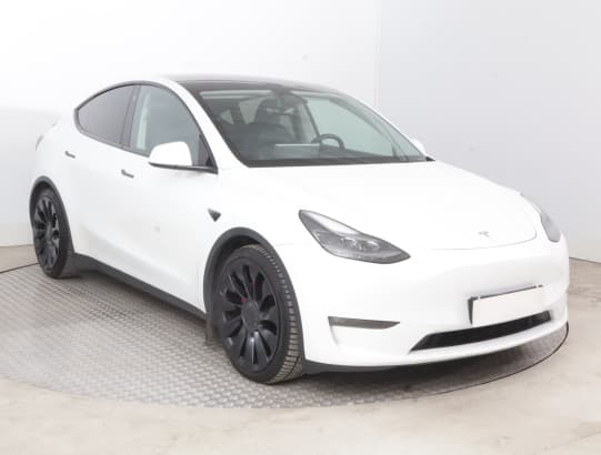 Tesla Model Y z nabídky AAA AUTO