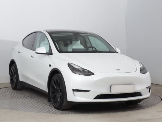 Tesla Model Y z nabídky AAA AUTO