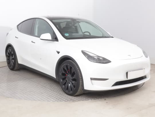 Tesla Model Y z nabídky AAA AUTO