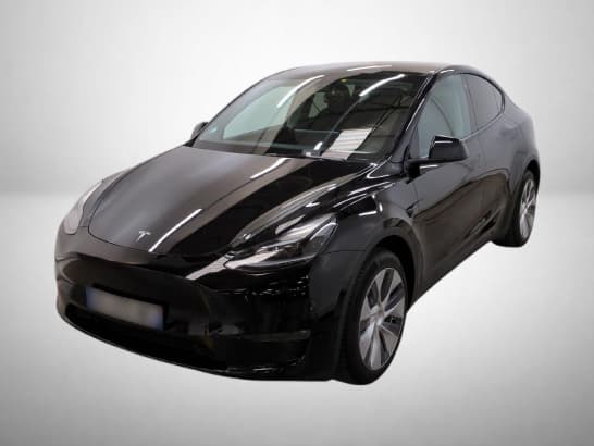 Tesla Model Y z nabídky AAA AUTO