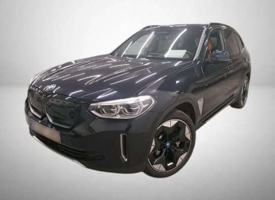 BMW iX3 z nabídky AAA AUTO